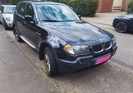 BMW X3 2.5i -