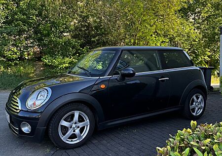 Mini Cooper D TÜV NEU Gepflegt mit Panorama-Dach