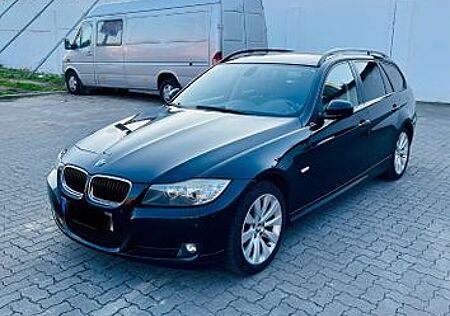 BMW 320d touring -Panoramadach, Automatik Vollleder