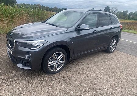 BMW X1 sDrive18i M Sport*68TKM*1.HAND*NAVI*AHK*SHZ*