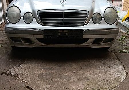 Mercedes-Benz E 270 CDI ELEGANCE Elegance