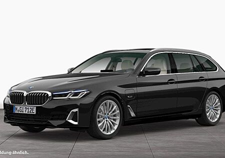 BMW 530e Luxury-Line*AHK*HeadUp*Laser*Panoramadach*P