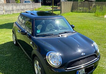 Mini Cooper Panorama/ Bluetooth/ Sitzheizung