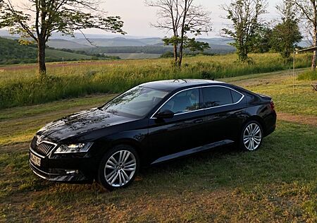 Skoda Superb 2.0 TDI 190PS DSG VOLL, SportLine ACC ADT