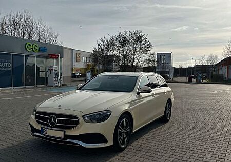 Mercedes-Benz E 220 d AVANTG. MULTIBEAM LENK-Assistents TAXI