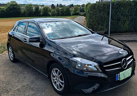 Mercedes-Benz A 180 -
