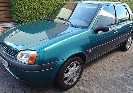 Ford Fiesta 1.3 44 kW - Kleinwagen günstig abzugeben