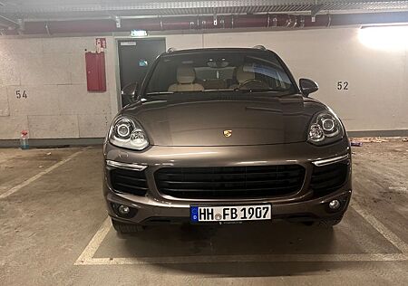 Porsche Cayenne S E-Hybrid S