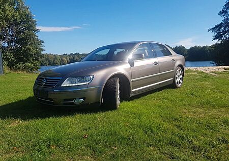 VW Phaeton Volkswagen 3.0 V6 TDI 4MOTION Tiptronic 5-Sitzer -