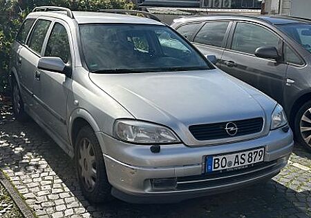 Opel Astra 1.6 Automatik - *SHZ