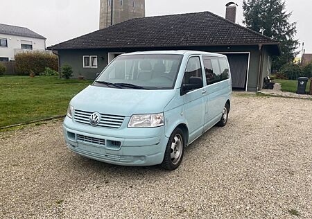 VW T5 Transporter Volkswagen 4Motion 9 Sitzer 131 PS