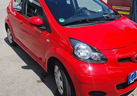 Toyota Aygo (X) Aygo (X) 1,0-l-VVT-i Cool Cool