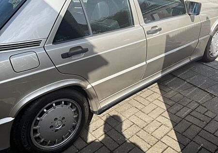 Mercedes-Benz 190 e 2,3 16 V