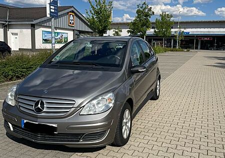 Mercedes-Benz B 170