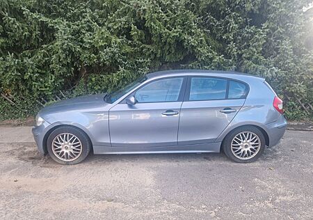 BMW 118i - Klima, Xenon, Automatik, Tempomat
