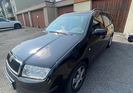 Skoda Fabia Kombi TÜV 1/2027 *Scheckheft* TAUSCH