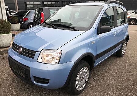 Fiat New Panda 1.2 8V 4x4 Climbing