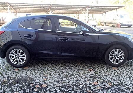 Mazda 3 2.0 SKYACTIV-G 120 Center-Line Auto Navi