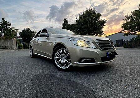 Mercedes-Benz E 350 BlueTEC ELEGANCE Autom. ELEGANCE