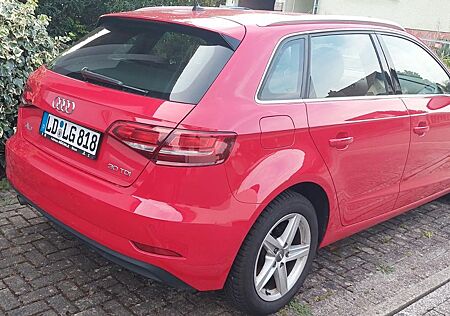 Audi A3 30 TDI Sportback -NAVI - Tempomat - DAB