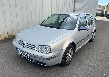 VW Golf Volkswagen 1.6 Comfortline Klima/Sitzheizung/Servo