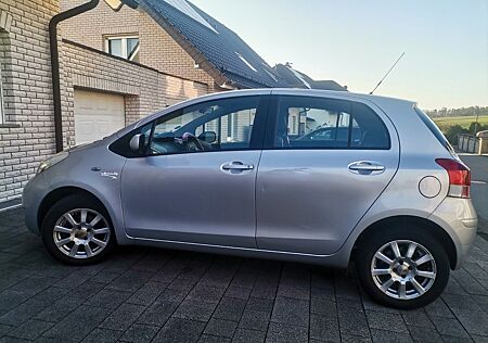 Toyota Yaris 1,33-l-Dual-VVT-i MultiMode Sol