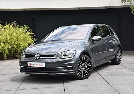 VW Golf Volkswagen VII Lim. Comfortline **SHZ/ACC**