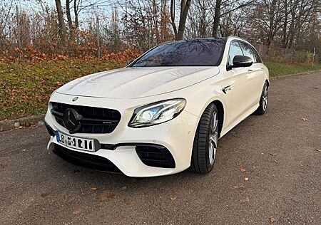 Mercedes-Benz E 63 AMG Mercedes-AMG E 63 S 4MATIC+ Ein echter V8! TOP