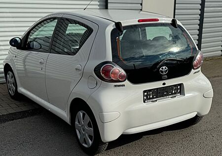 Toyota Aygo (X) Aygo (X) 1.0-Klima-Standheiz-87TKM-SCHECKHEFT