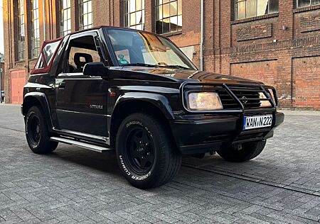 Suzuki Vitara 1.6 Deluxe Deluxe