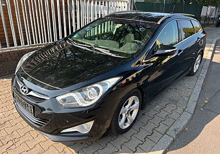 Hyundai i40 cw 2.0 GDI Style *TÜV 05/2025*