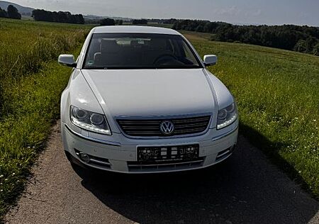 VW Phaeton Volkswagen 3.0 V6 TDI 4MOTION Tiptronic 5-Sitzer -