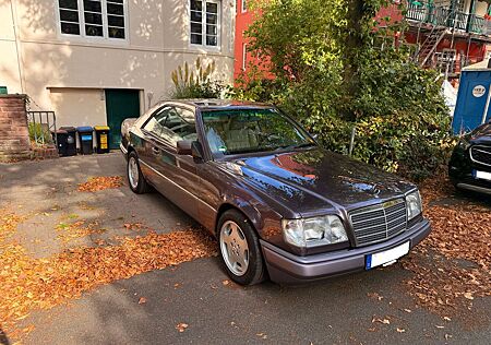 Mercedes-Benz E 220 Coupe