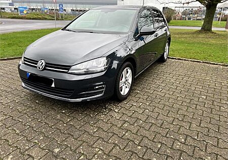 VW Golf Volkswagen 2.0 TDI Sportsitze, BI-Xenon,Zahnriemen neu