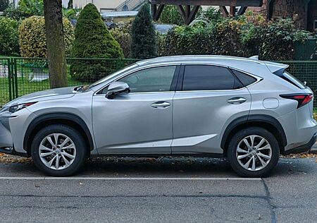 Lexus NX 300 NX 200 200t AWD Luxury Line Luxury Line