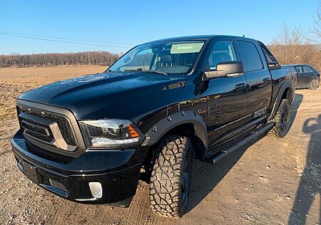 Dodge RAM Sport gen 4 5.7 4x4 Offroad lift Bügel AHK