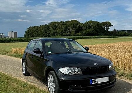 BMW 116d - E87