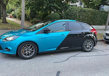 Ford Focus 1,6 EcoBoost ***Getriebe Neu/ Motor***
