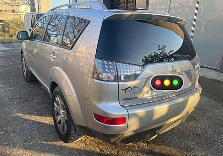 Mitsubishi Outlander 2.4 MIVEC Intense Intense