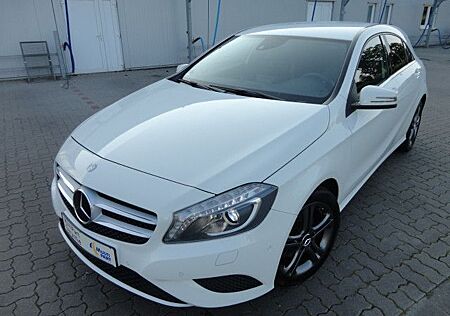 Mercedes-Benz A 200 A -Klasse BlueEfficiency,Bi-Xenon