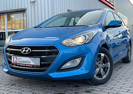 Hyundai i30 cw Trend blue