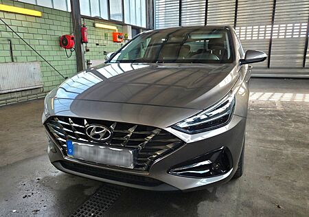 Hyundai i30 1.5 T-GDI Hybrid 48v Prime