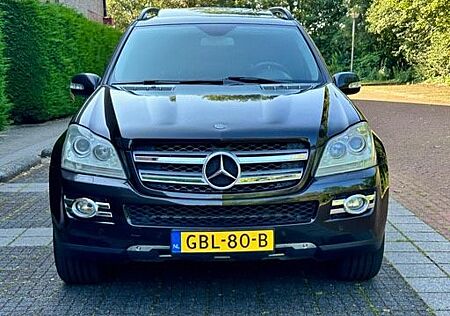 Mercedes-Benz GL 450 4MATIC -