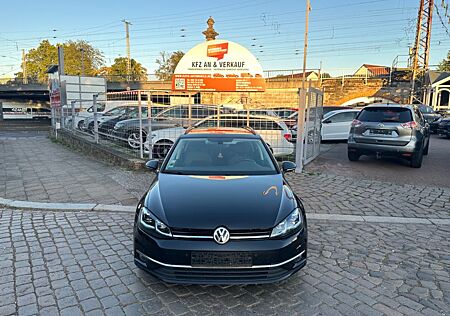 VW Golf Volkswagen Golf7 1,6 TDI COMF/AUTOM/NAVI/XENON/SITZHZ/TEMPO