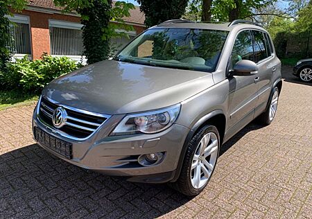 VW Tiguan Volkswagen Track & Field 4Motion*PANO*LEDER*2. Hd*