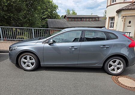Volvo V40 T2 LINJE YOU! LINJE YOU!