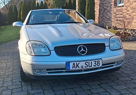Mercedes-Benz SLK 200 -
