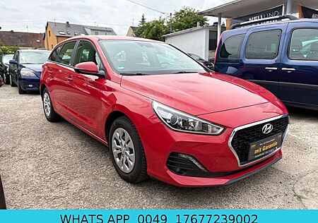 Hyundai i30 cw Pure*GARANTIE*1.HAND*HU NEU*NAVI*KAMERA*