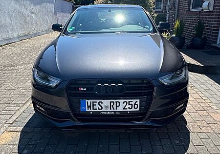 Audi A4 2.0 TDI 110kW S line S line