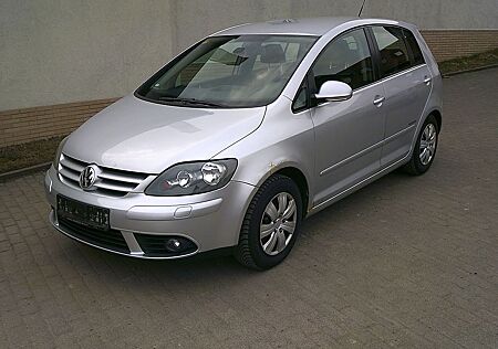 VW Golf Volkswagen Plus V Edition HU/AU neu